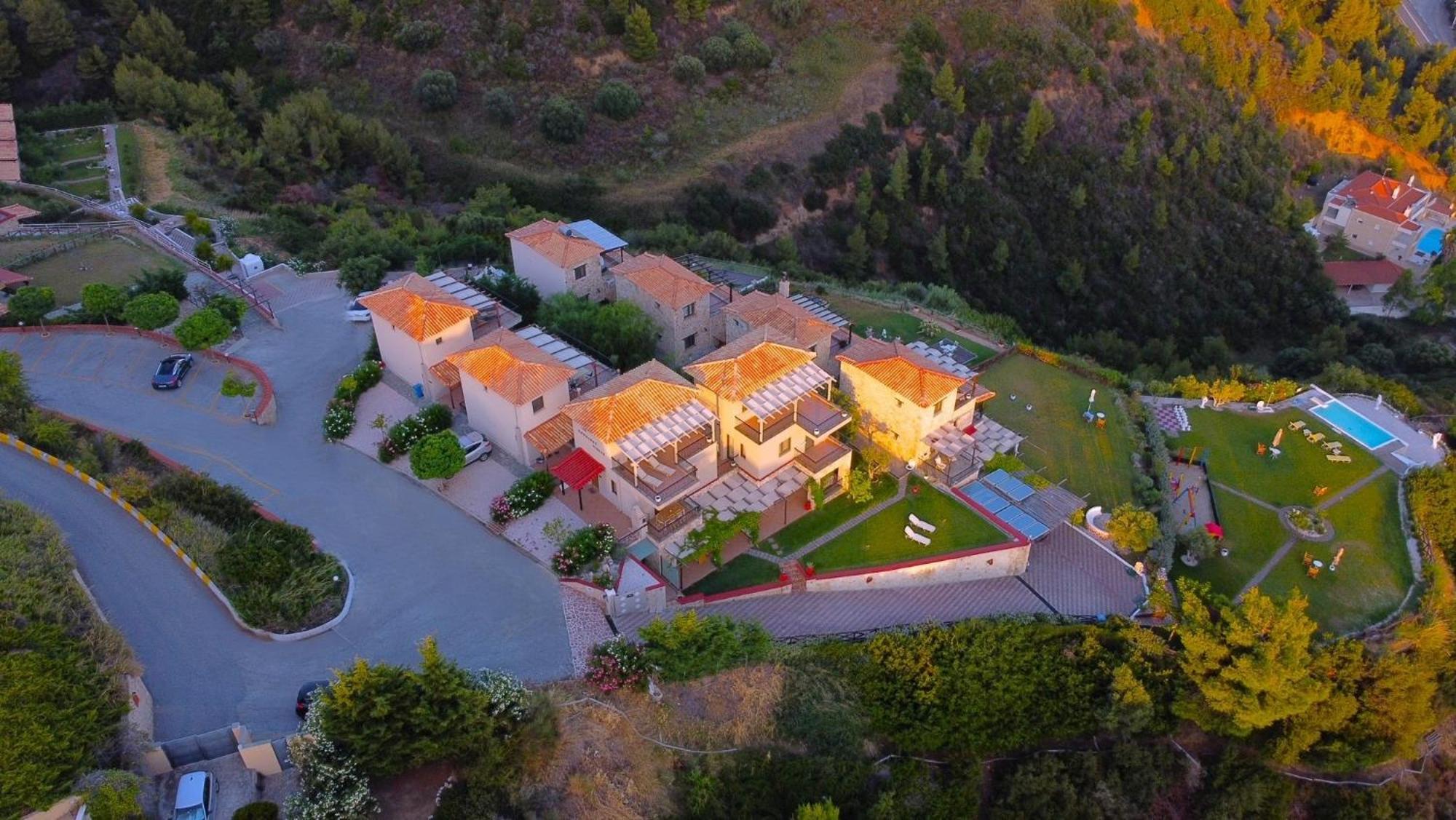 Koumaros Villas 아기아 파라스케비 외부 사진